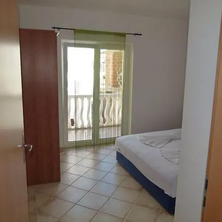 Ivanic Apartment