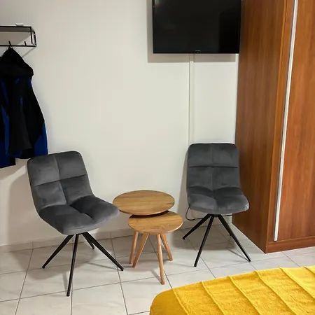 Ivanic Apartment Vir